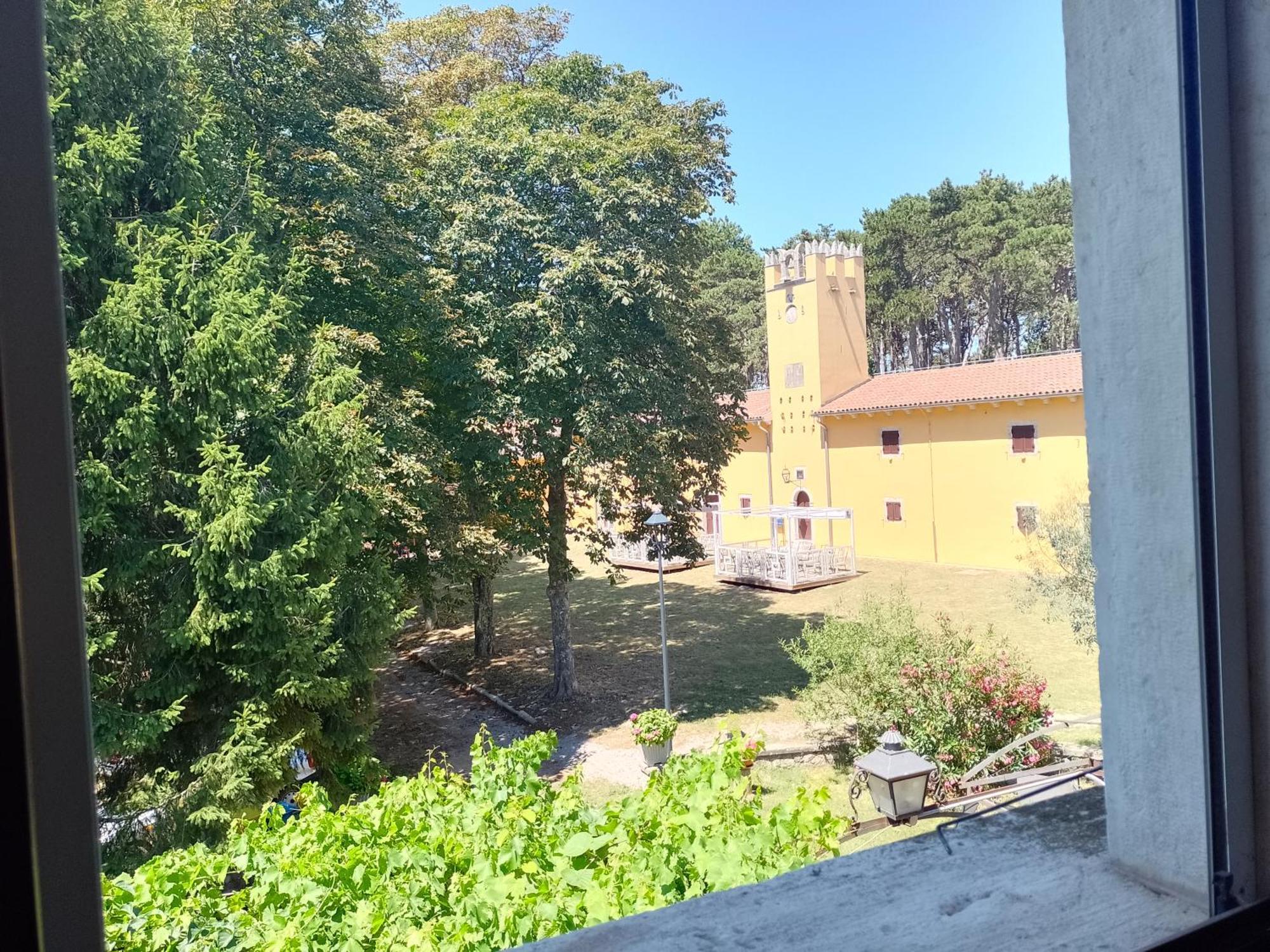 拉扎里尼巴蒂拉公寓 Nedeščina 外观 照片